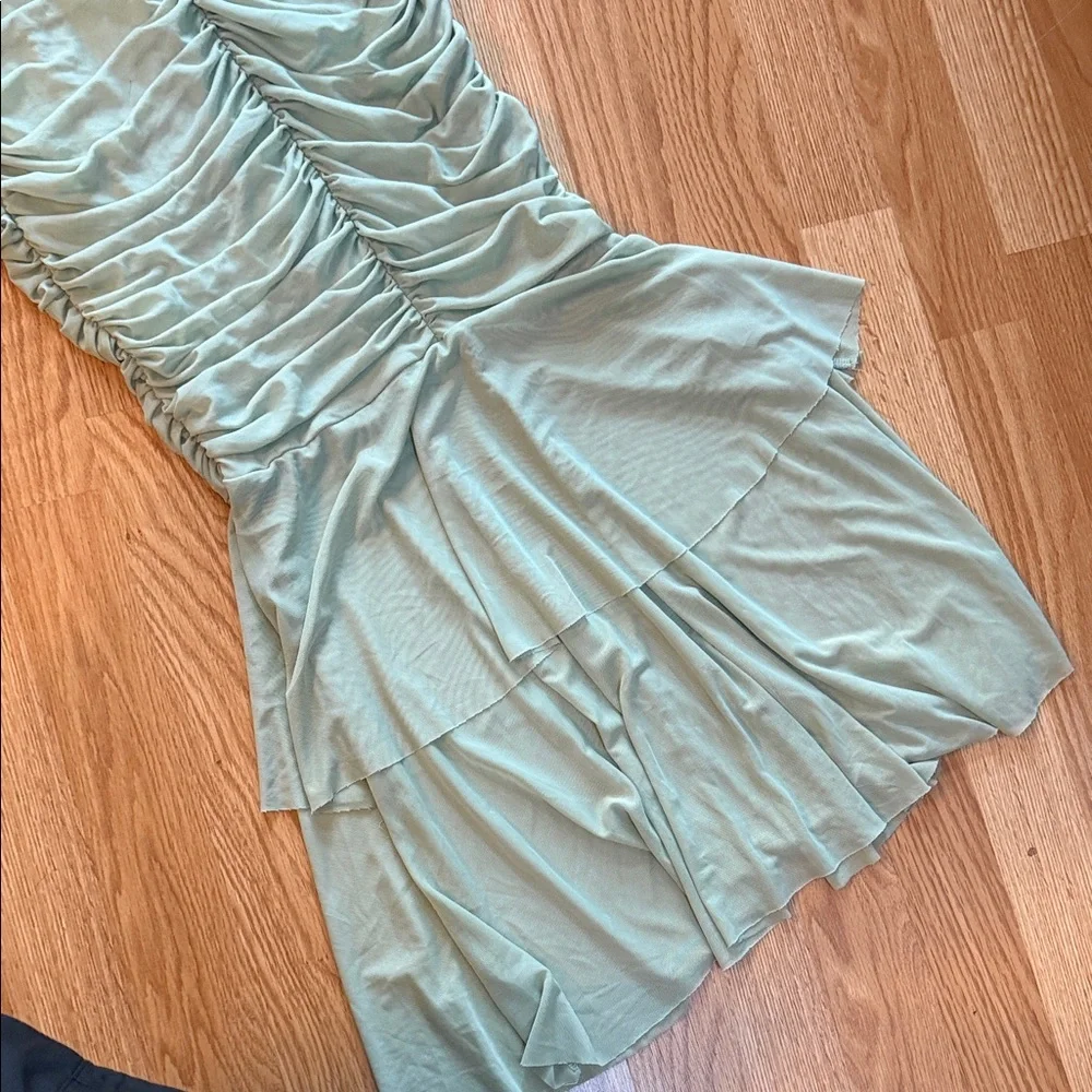 Dress in Light Green Mermaid style - Picture 3 of 4